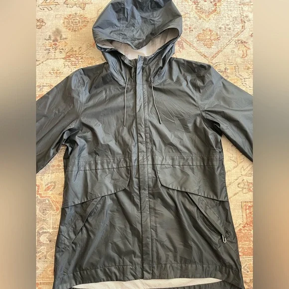 Under Armour women’s impasse wind jacket - Picture 5 of 8